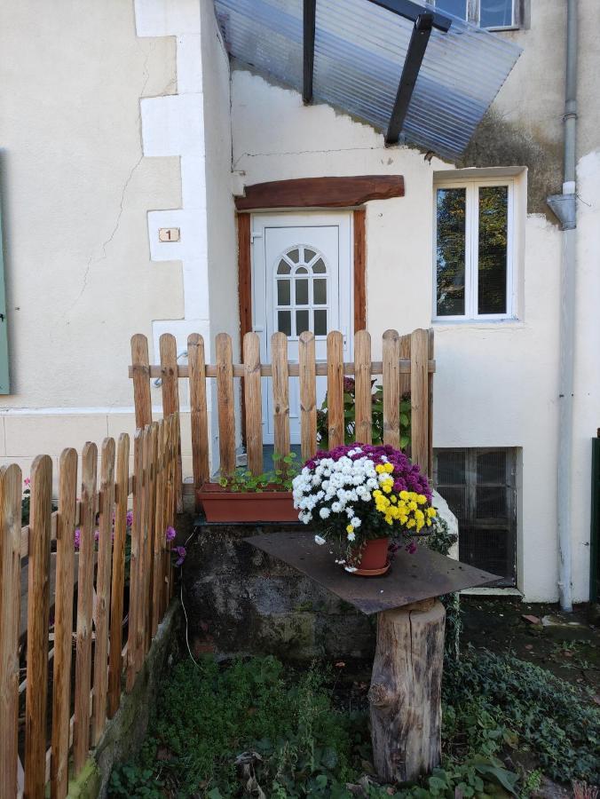 Gite Les Eylauds Pionsat Exterior foto